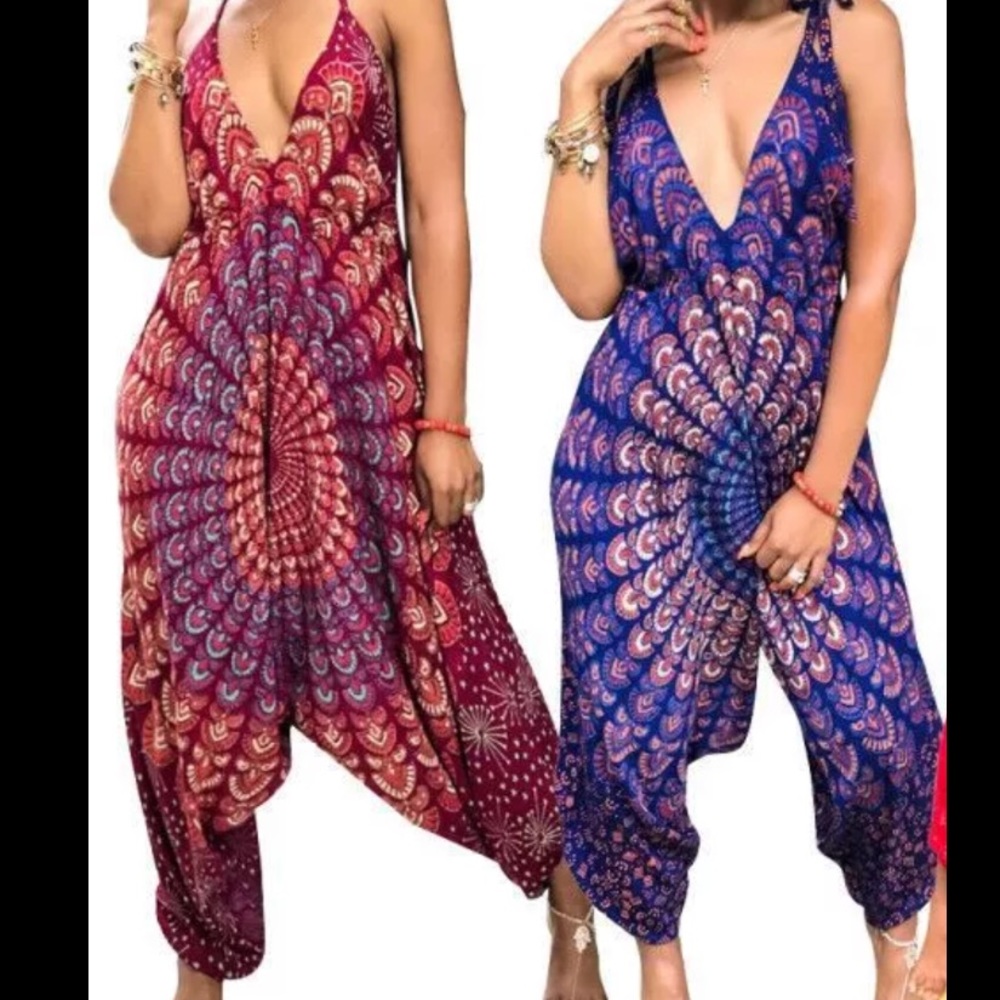 MAKE AN OFFER‼️Boho Backless Jumpsuit Jrs. Sizes - Picture 1 of 3